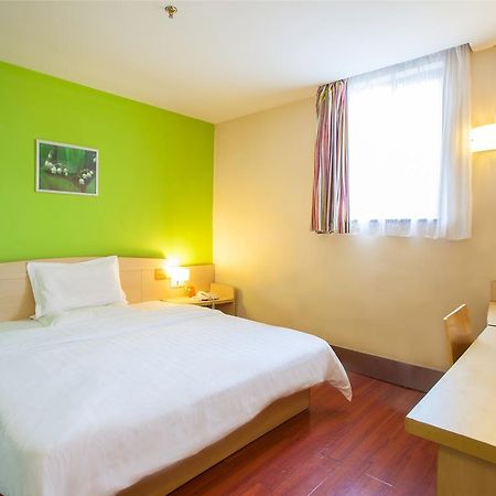 7Days Inn Ji'Nan Railway Station North Square Tế Nam Ngoại thất bức ảnh