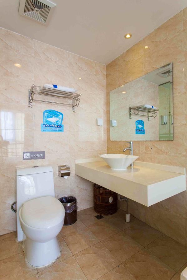 7Days Inn Ji'Nan Railway Station North Square Tế Nam Ngoại thất bức ảnh