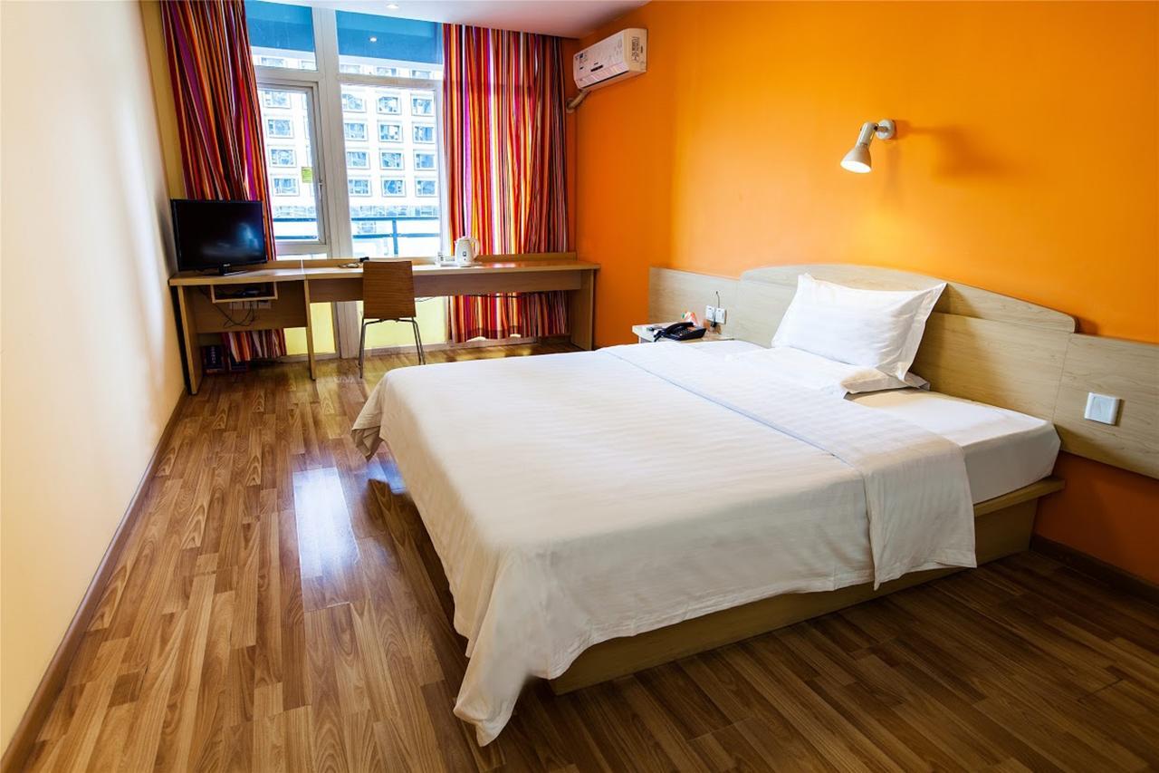 7Days Inn Ji'Nan Railway Station North Square Tế Nam Ngoại thất bức ảnh